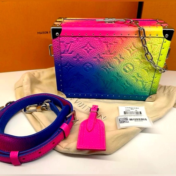 NIB LV Taurillon Clutch Illusion - Picture 1 of 6